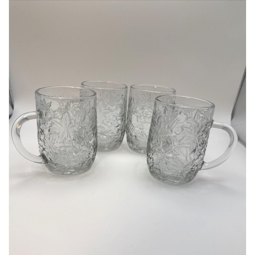 Set Of 4 Princess House Fantasia Clear Poinsettia Crystal Coffee Mugs